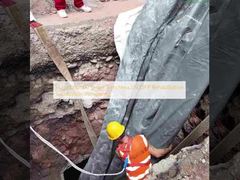 বিশাল DN2000 নর্দমা ট্রেঞ্চলেস ইউভি CIPP পুনর্বাসন সফলভাবে সম্পন্ন